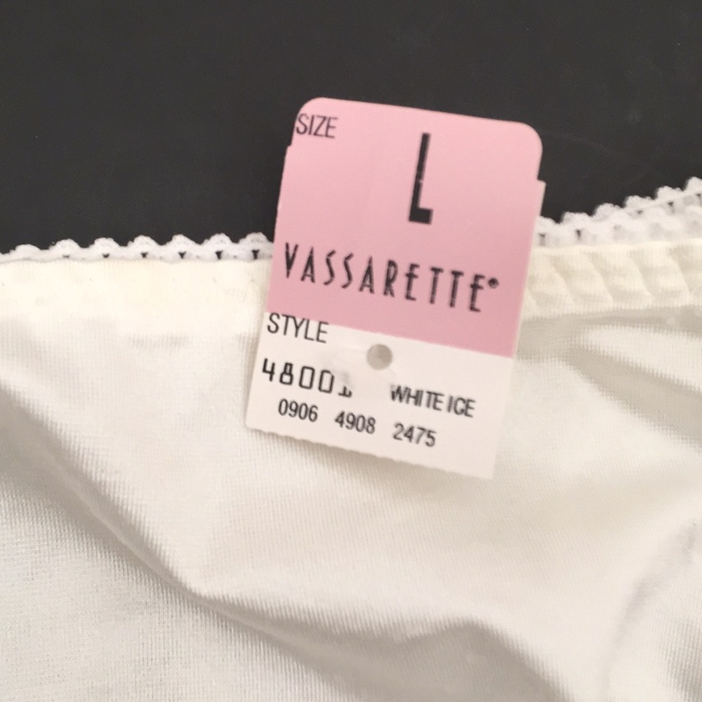 NWT Vassarette shapewear panty size L - Picture 3 of 3